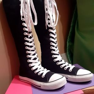 Airwalk kneehigh, laceup sneakers